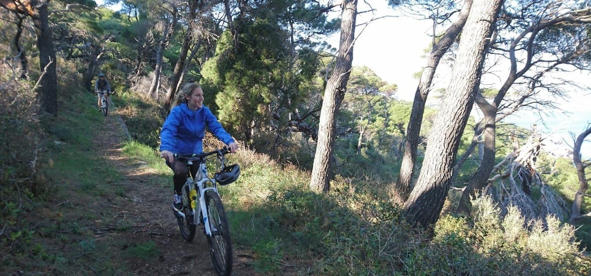 Bike path on Koločep